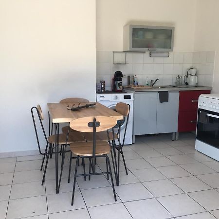De La Clape A La Mer Mon Petit Pavillon Labellise - F2- Piscine Commune - Wifi Gratuit- Parking Prive - Arrivee Autonome - 800 M Plage - Grande Terrasse Abritee Vent - Saint-Pierre-la-Mer  Kültér fotó